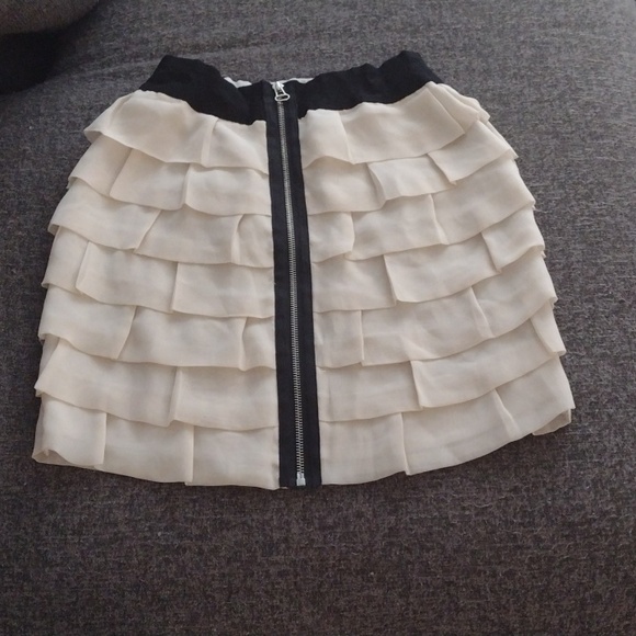 Belle jupe - Picture 2 of 3